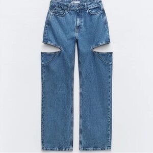 Zara highwaist size 8 chain cut out jeans.